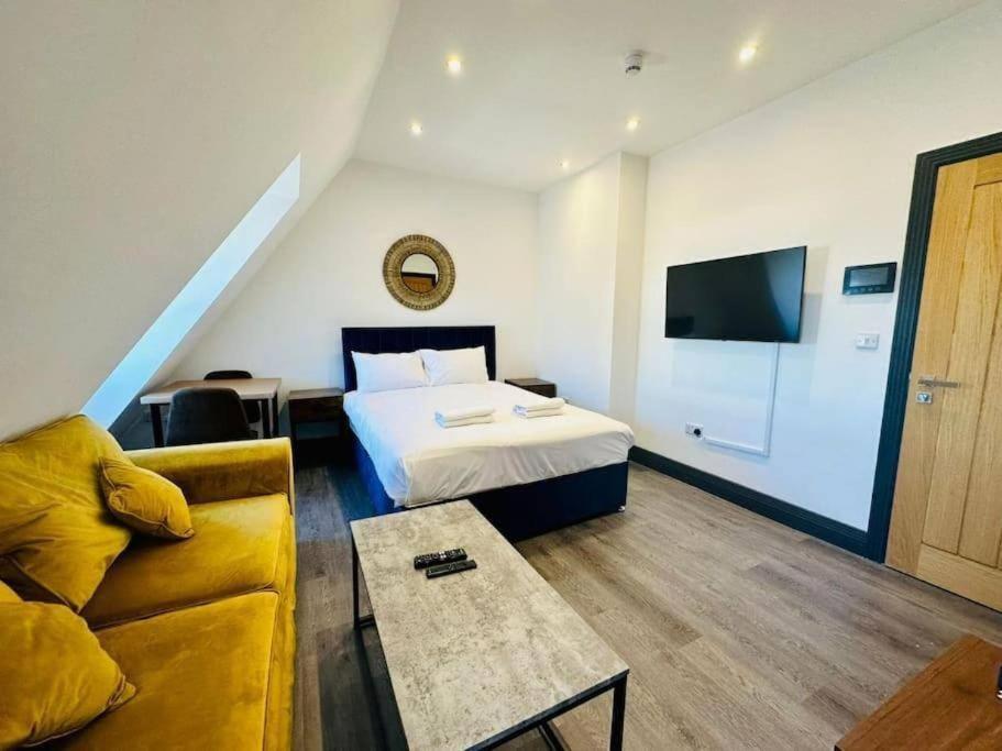 Apartment Flash Sale Centre Seafront Bn112shp5b *